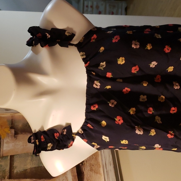 ♦️♦️ SOLD ♦️♦️ Madewell Tank - Picture 2 of 5